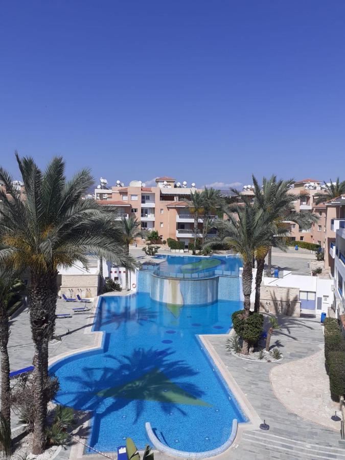 Iris Village Grand Apartment Paphos Luaran gambar