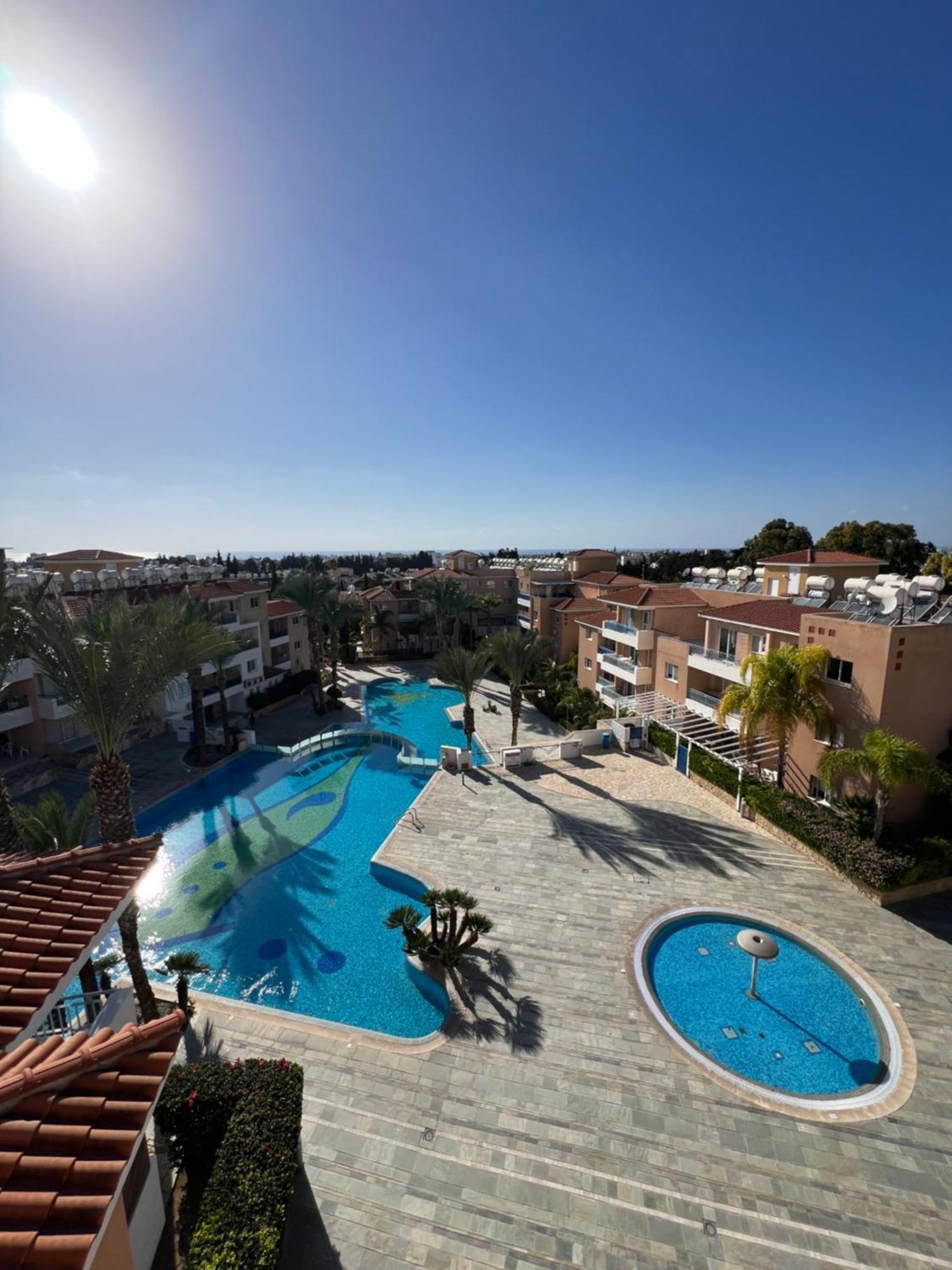 Iris Village Grand Apartment Paphos Luaran gambar