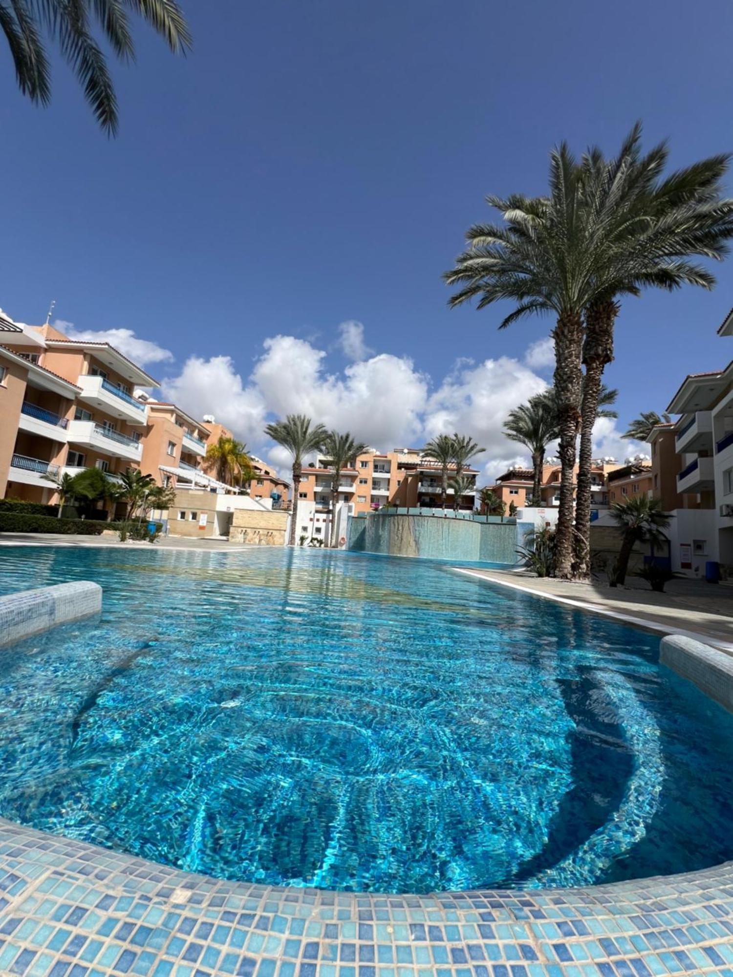 Iris Village Grand Apartment Paphos Luaran gambar