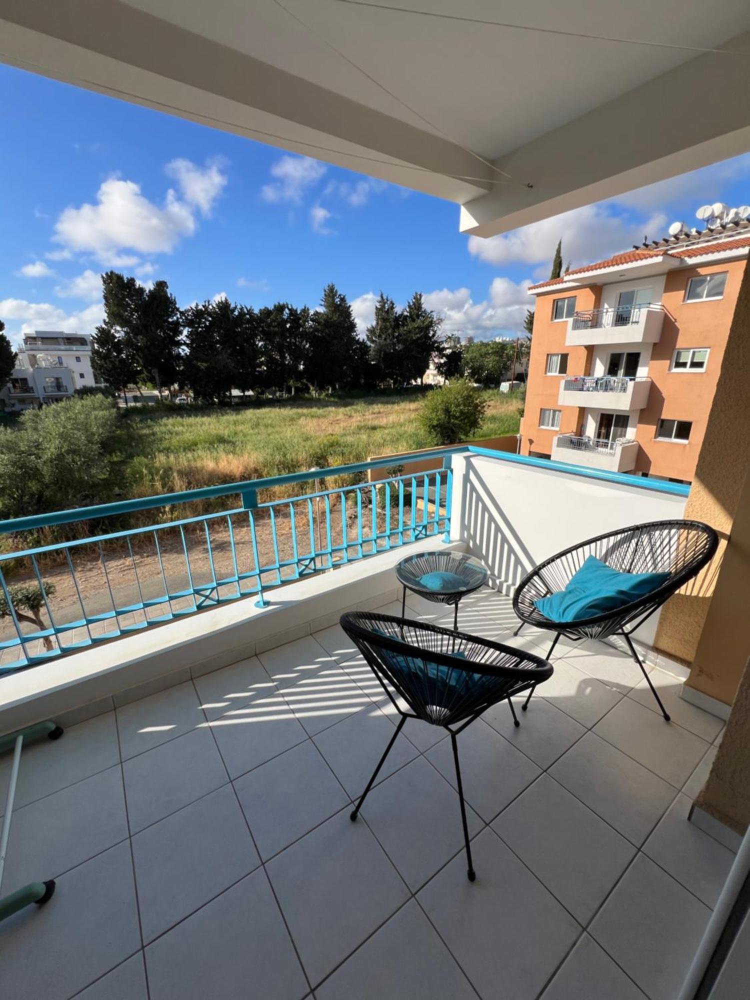 Iris Village Grand Apartment Paphos Luaran gambar
